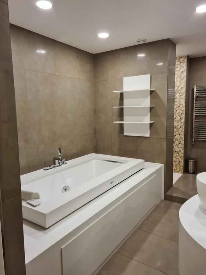 Incantevole Con Jacuzzi Рим Экстерьер фото